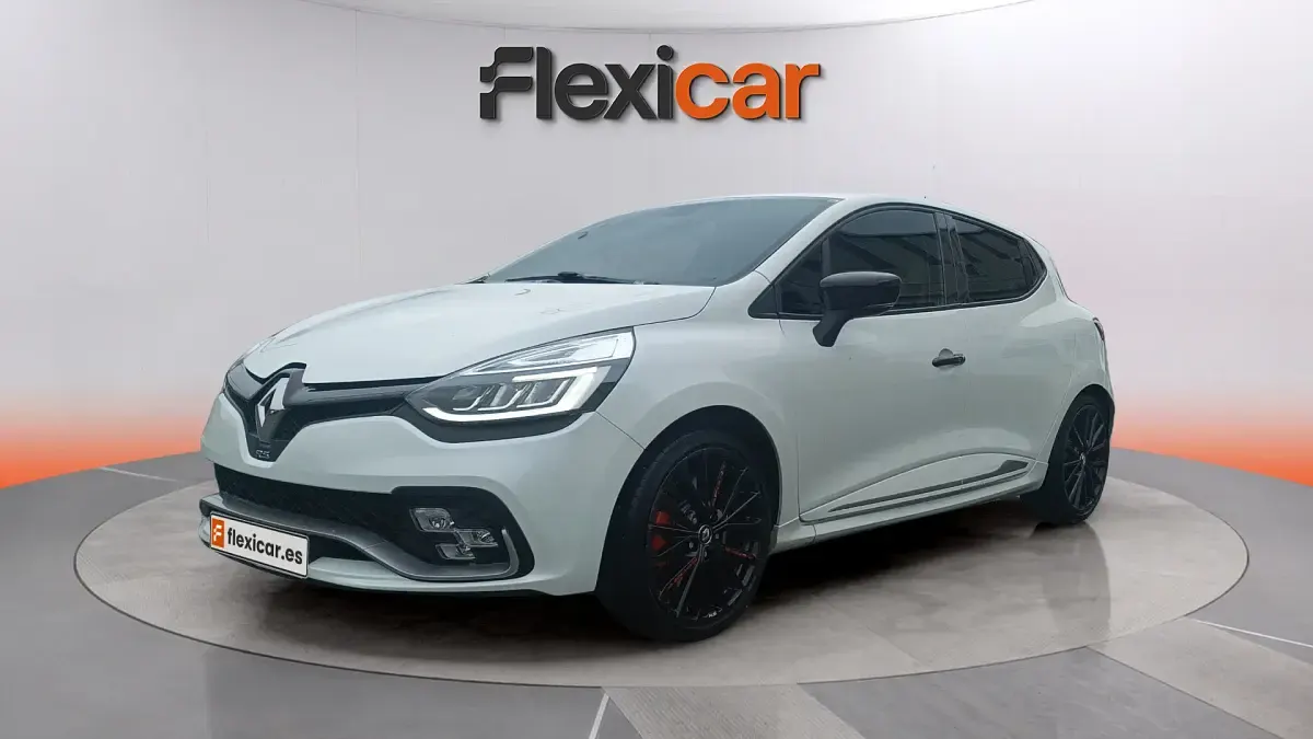 Usado Renault Clio IV R.S. 200 CV (147 kW) 2018 Blanco Berlina