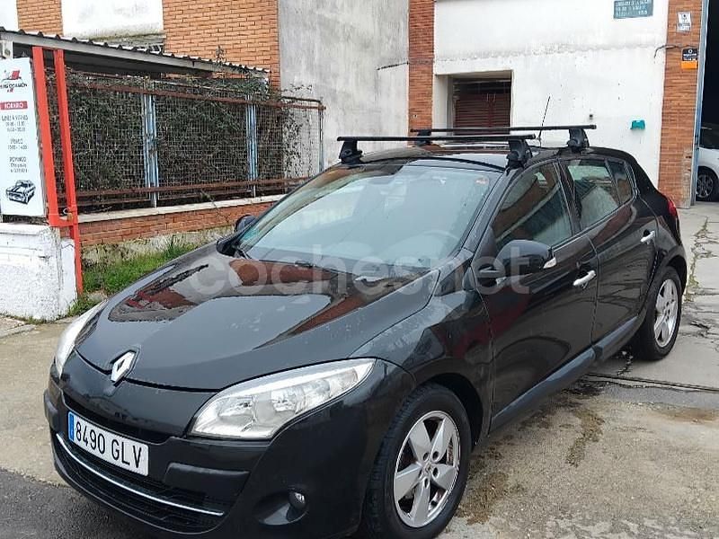 Negro Usado 2010 Renault Mégane Dynamique Berlina | 4200 € (Precio justo) - Imagen 1/4