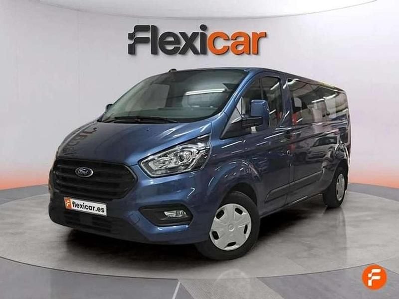 Usado Ford Tourneo Titanium 137 CV (100 kW) 2023 Azul Monovolumen