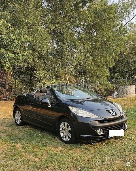 Negro Usado 2008 Peugeot 207 CC Descapotable | 4660 € (Buen precio) - Imagen 1/4