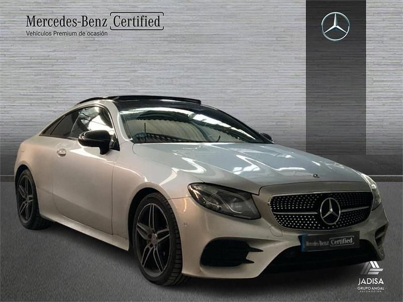 Usado Mercedes E220 AMG line 194 CV (142 kW) 2020 Gris Coupe