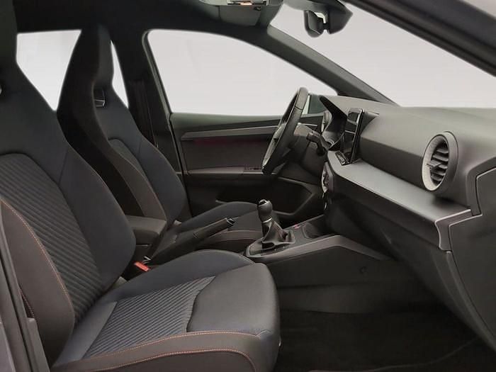 Usado Seat Arona FR 115 CV (84 kW) 2024 Gris SUV