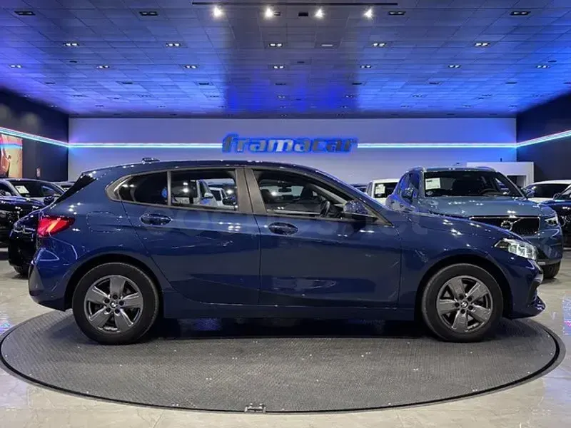 Usado BMW 116 116 CV (85 kW) 2022 Azul Utilitario