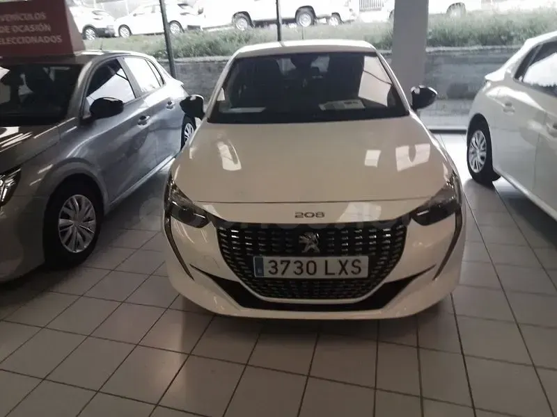 Usado Peugeot 208 Active 75 CV (55 kW) 2022 Blanco Utilitario