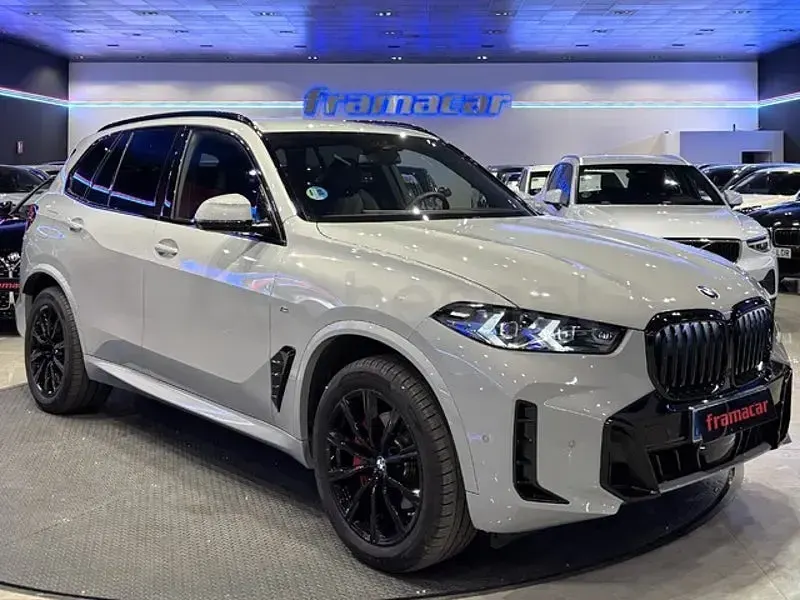 Usado BMW X5 xLine 298 CV (219 kW) 2025 Gris / plata SUV