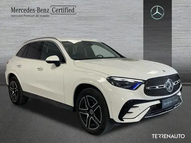 Usado Mercedes GLC300e 333 CV (244 kW) 2024 Blanco polar SUV