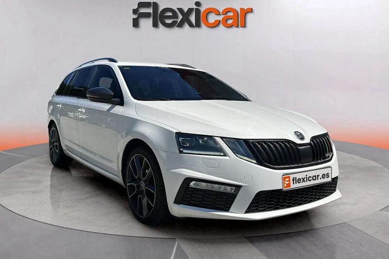 Blanco Usado 2017 Skoda Octavia RS Familiar | 20.390 € (Un poco caro) - Imagen 1/4