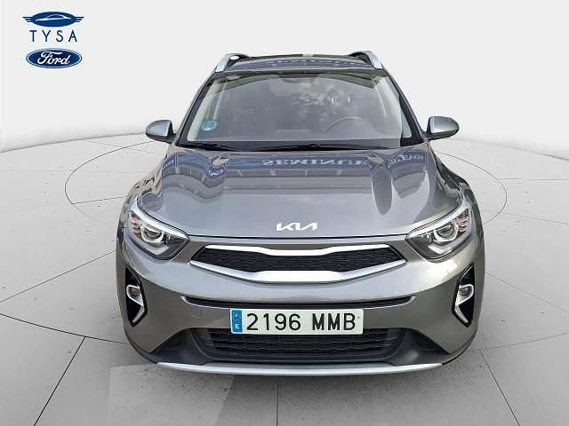 Usado Kia Stonic 84 HP (61 kW) 2023 Todoterreno SUV