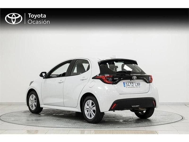 Usado Toyota Yaris Edition 125 CV (91 kW) 2021 Blanco Utilitario