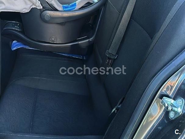 Usado Opel Insignia Sport 130 CV (95 kW) 2009 Gris / plata Familiar