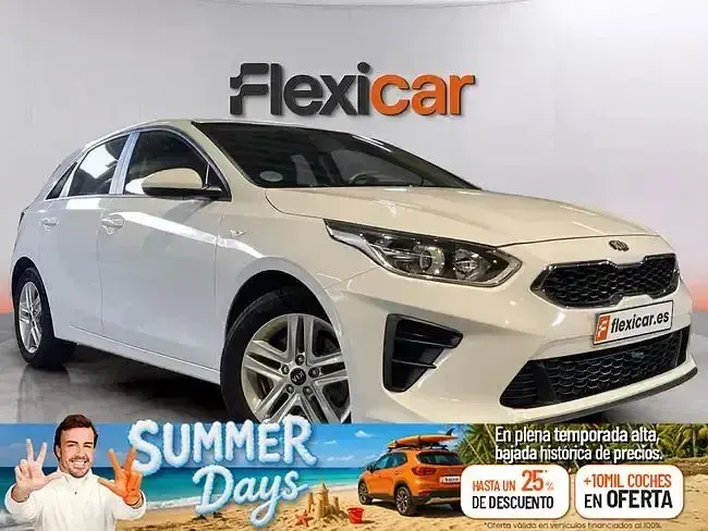 Usado Kia Ceed 120 CV (88 kW) 2022 Blanco Utilitario