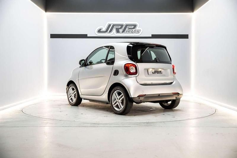 Usado Smart ForTwo Coupé 60 kW (82 CV) 2022 Gris Coupe