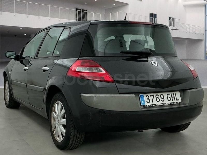 Usado Renault Mégane II Dynamique 106 CV (77 kW) 2008 Negro Berlina