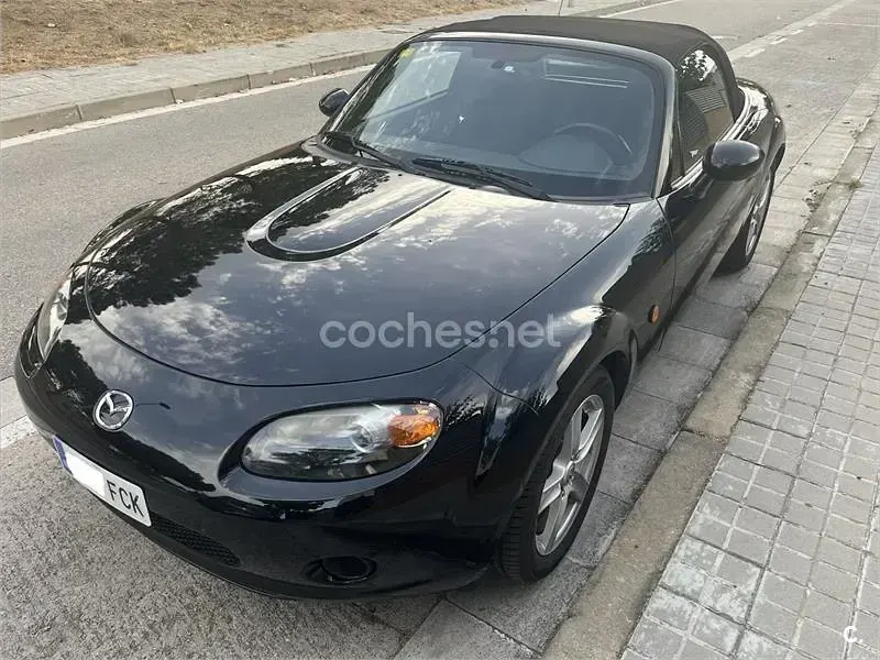 Usado Mazda MX5 Active 126 CV (92 kW) 2006 Negro Descapotable