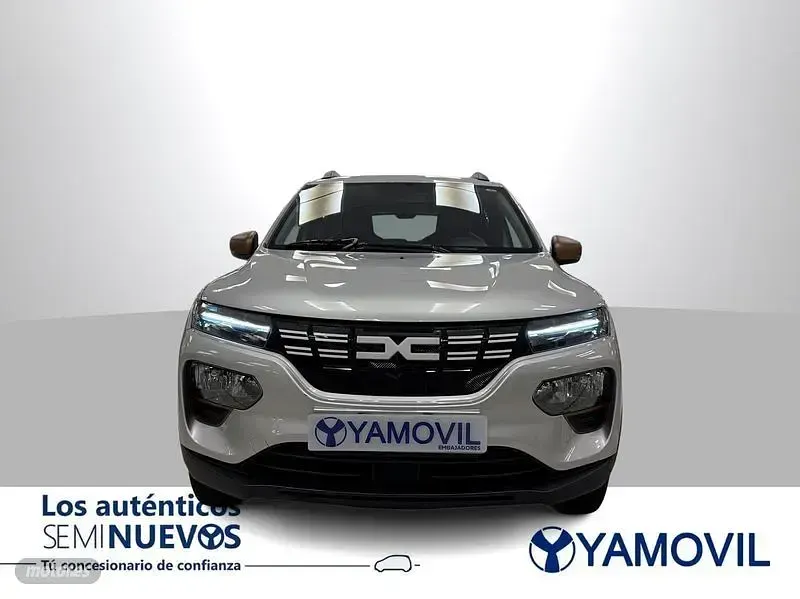 Usado Dacia Spring Extreme 47 kW (65 CV) 2024 Gris Utilitario
