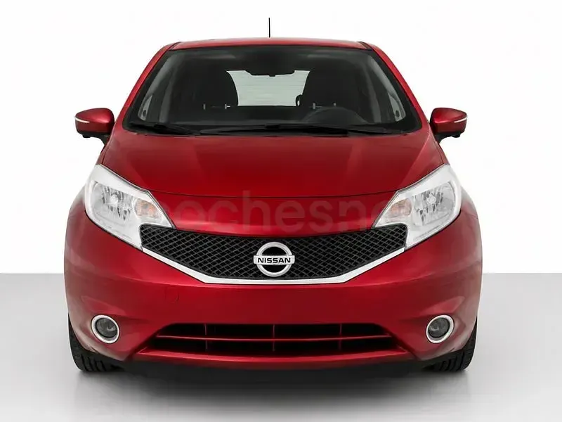 Usado Nissan Note Tekna 80 CV (58 kW) 2013 Granate Utilitario