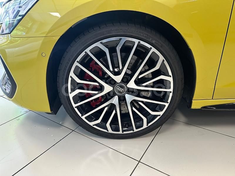 Käytetty Audi A3 Performance 333 HP (244 kW) 2024 Keltainen Sedan