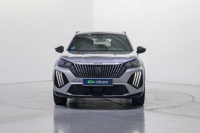 Usado Peugeot 2008 Allure 130 CV (95 kW) 2024 Gris / plata SUV