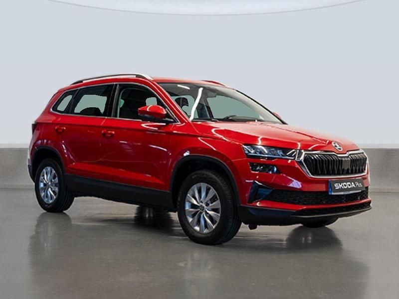 Rojo Usado 2024 Skoda Karoq Selection SUV | 27.500 € (Caro) - Imagen 1/4