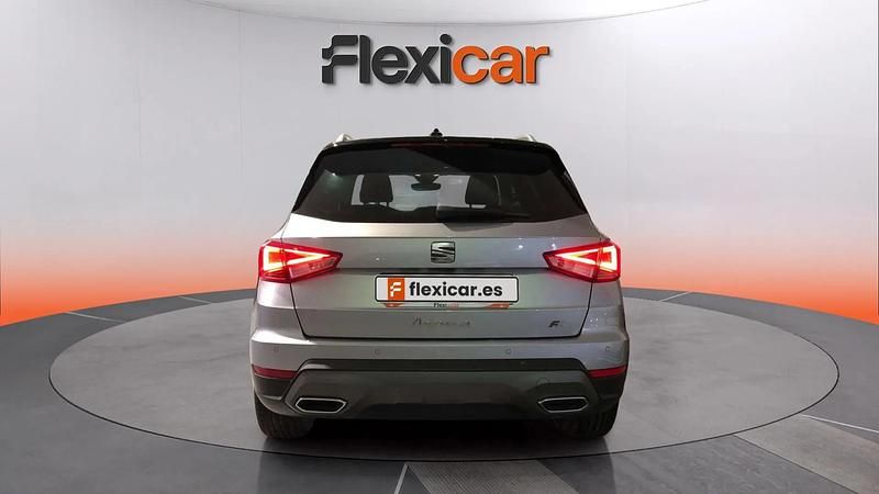 Usado Seat Arona FR 116 CV (85 kW) 2024 Gris SUV