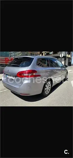 Usado Peugeot 308 SW Business-Line 130 CV (95 kW) 2019 Gris / plata Familiar