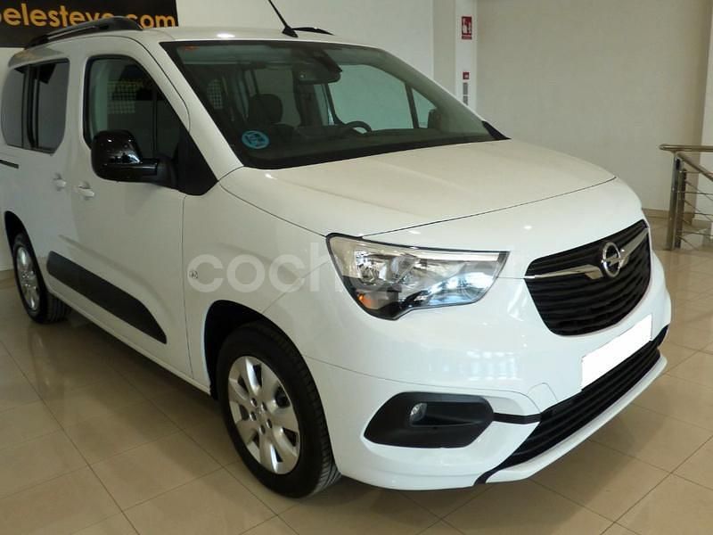 Usado Opel Combo Life Business Edition 102 CV (75 kW) 2023 Blanco Monovolumen
