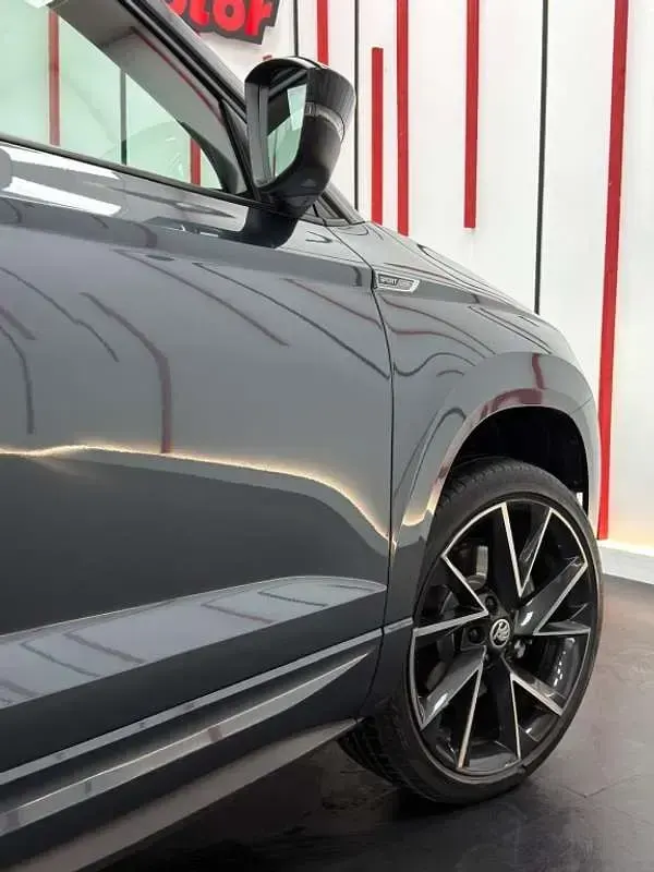 Occasion Skoda Karoq SportLine 150 ch (110 kW) 2021 Gris SUV
