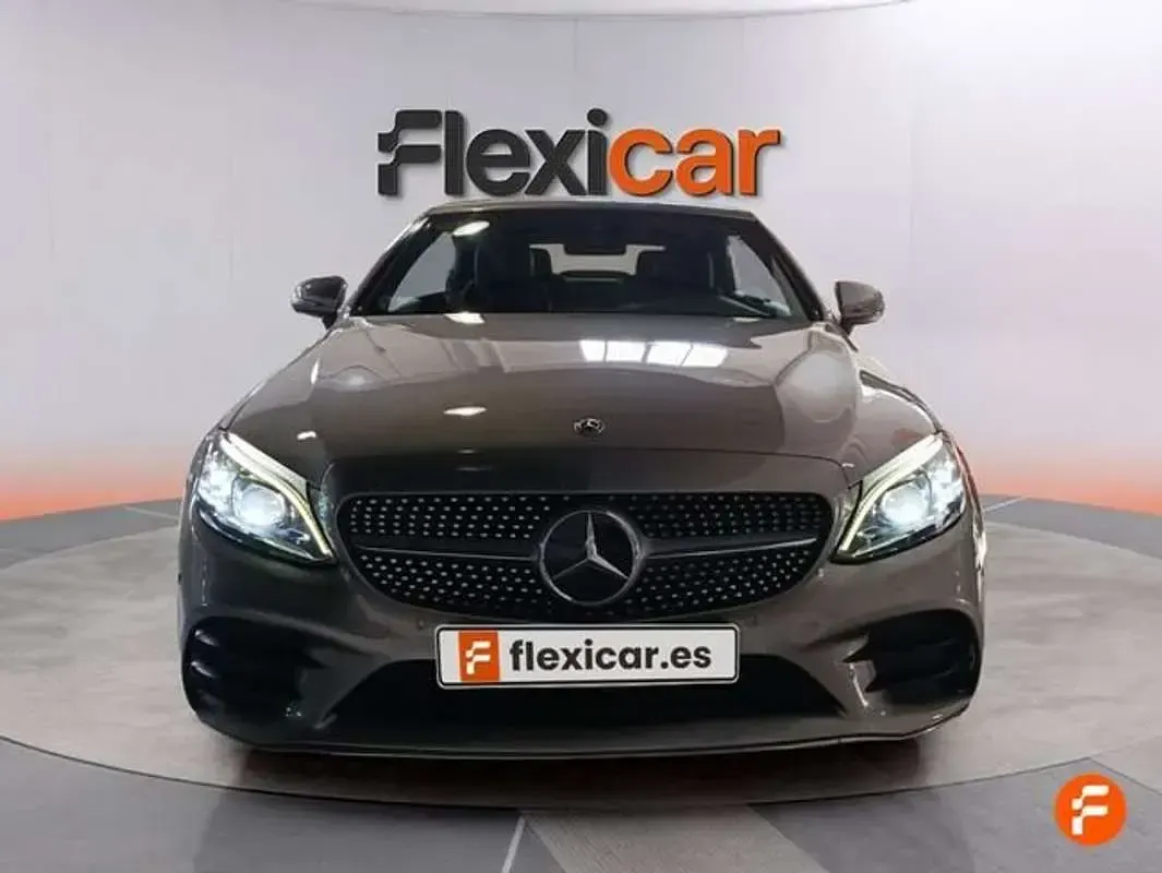 Usado Mercedes C220 194 CV (142 kW) 2019 Marrón Descapotable