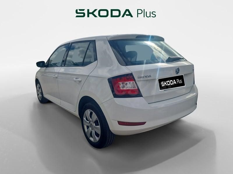 Usado Skoda Fabia Active 75 CV (55 kW) 2018 Blanco Berlina