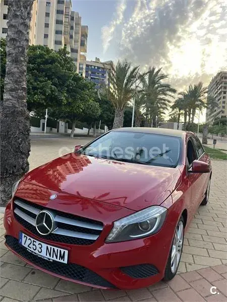 Usado Mercedes A200 AMG 136 CV (100 kW) 2013 Rojo Utilitario