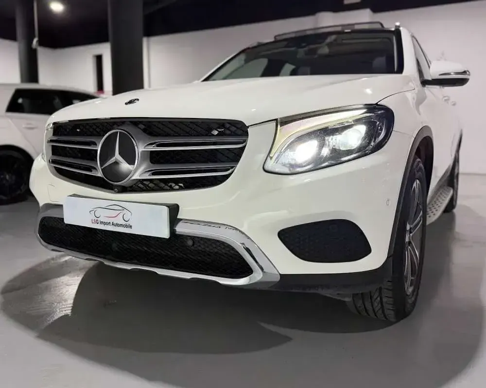Usado Mercedes GLC250 204 CV (150 kW) 2017 Blanco SUV