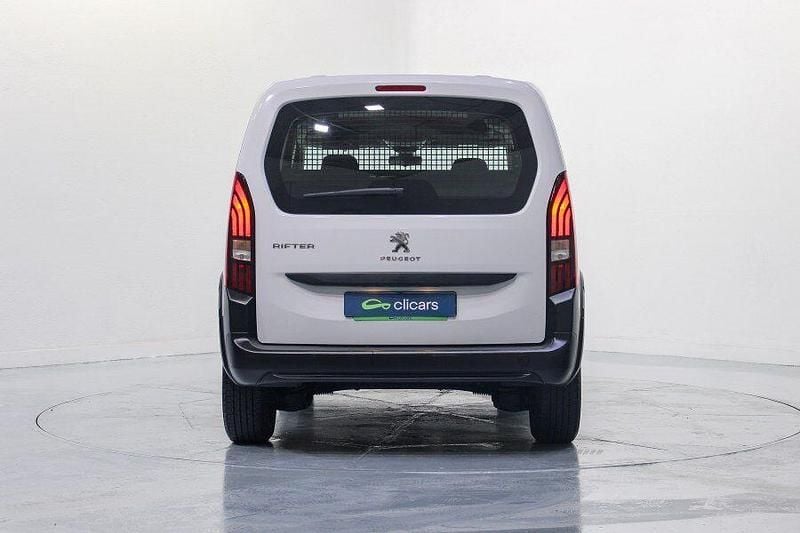 Usado Peugeot Rifter Business-Line 100 CV (73 kW) 2023 Blanco Monovolumen