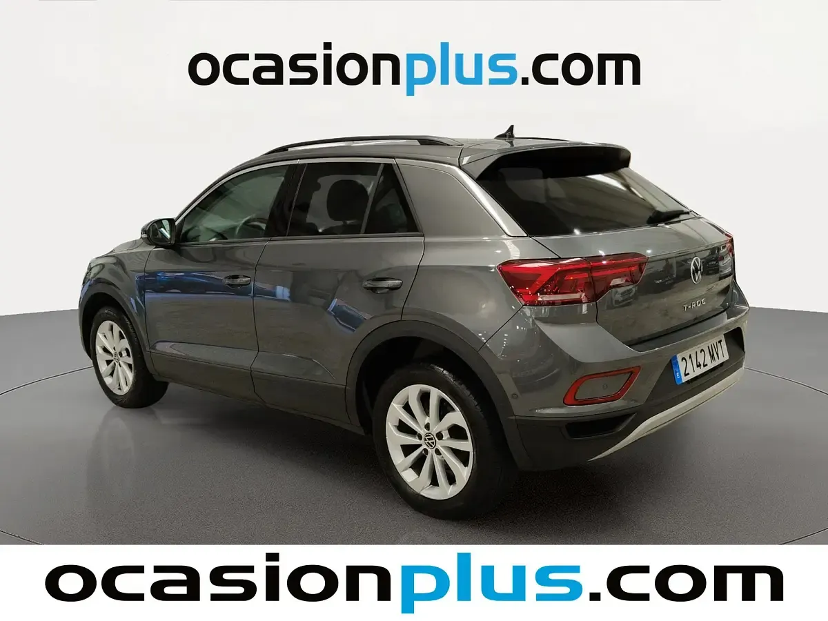 Usado VW T-Roc Life 116 CV (85 kW) 2024 Gris SUV
