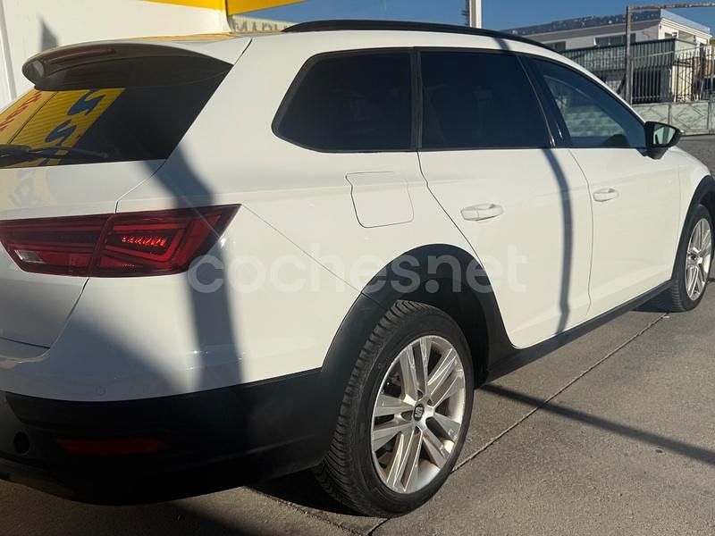 Usado Seat Leon 4Drive 150 CV (110 kW) 2018 Blanco Familiar