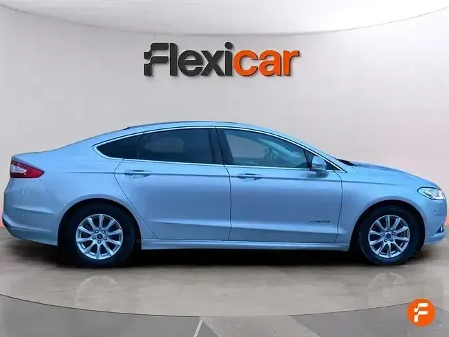 Usado Ford Mondeo Titanium 187 CV (137 kW) 2017 Gris Berlina