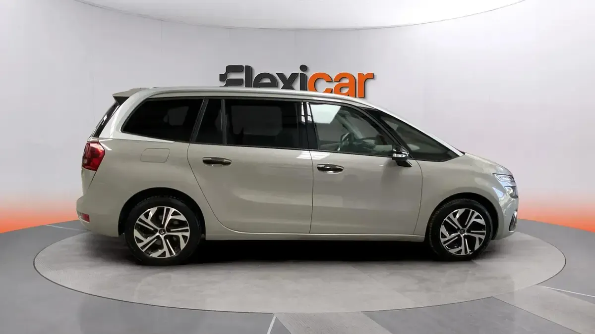 Usado Citroën Grand C4 Picasso Feel 130 CV (95 kW) 2018 Beige Monovolumen