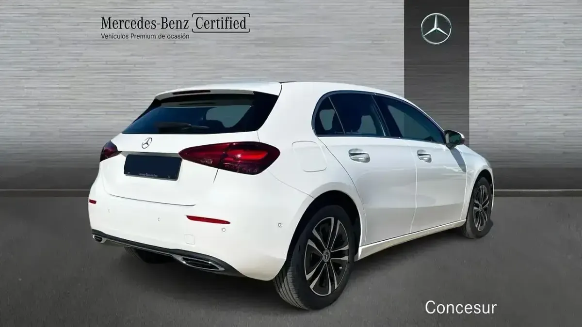 Usado Mercedes A180 115 CV (84 kW) 2025 Blanco Berlina