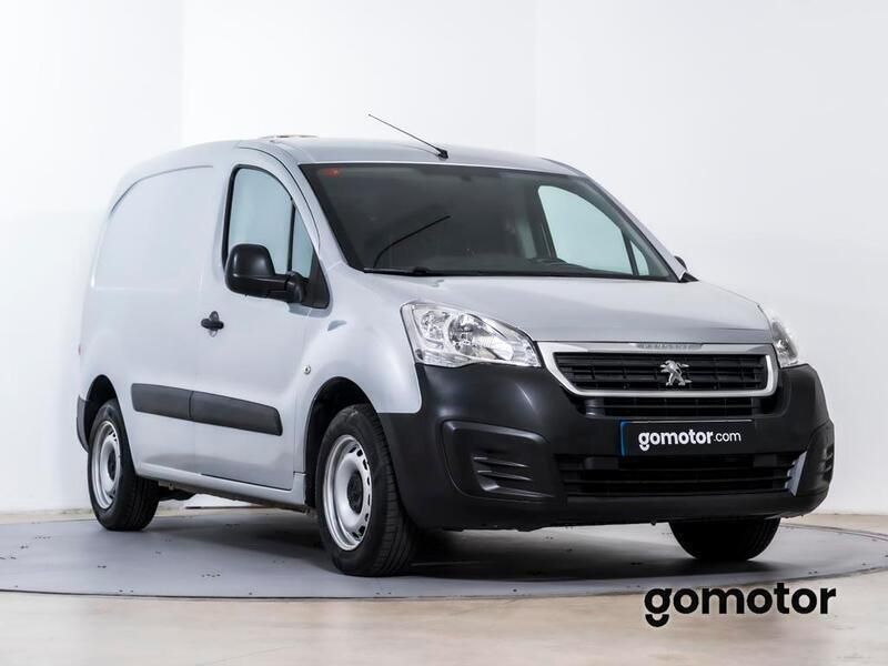 Usado Peugeot Partner 75 CV (55 kW) 2018 Gris aluminio Monovolumen