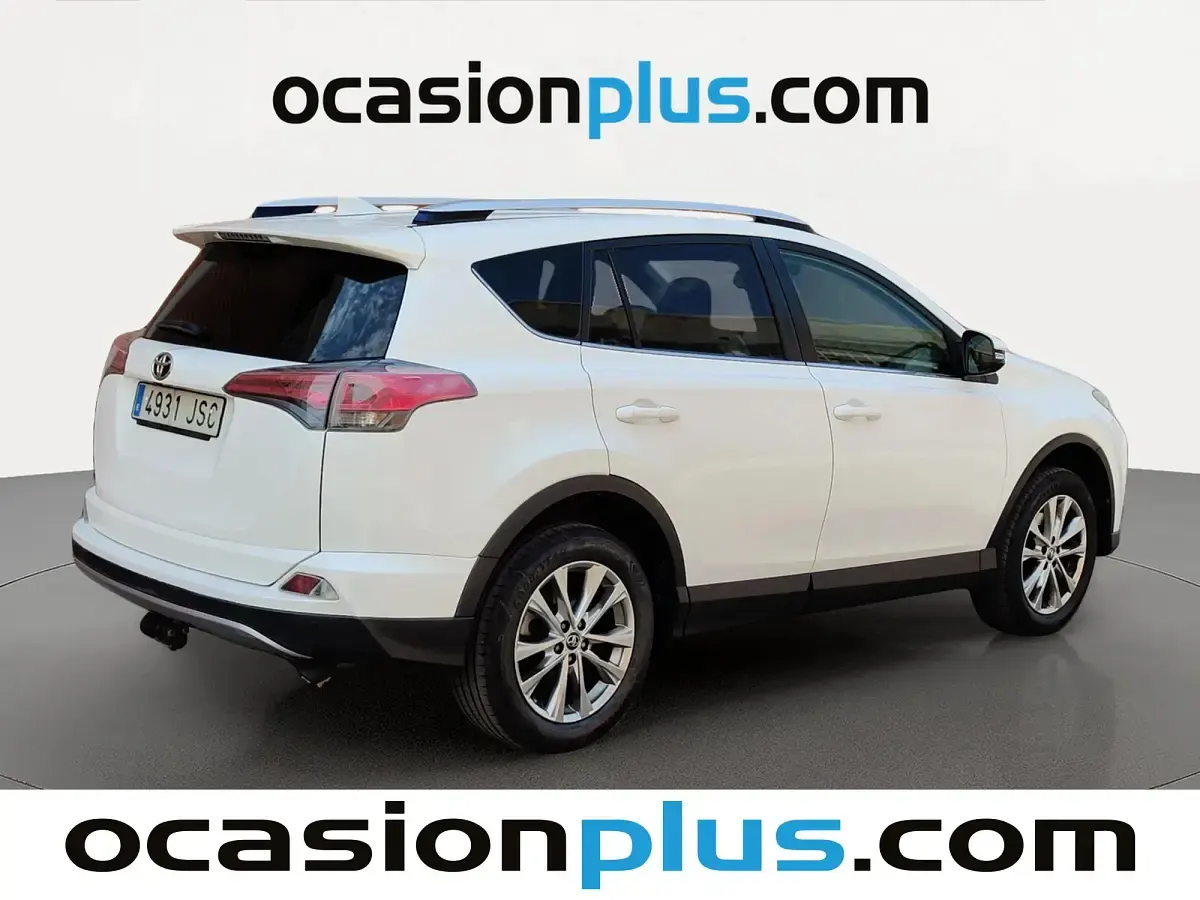 Usado Toyota RAV4 Advance 143 CV (105 kW) 2016 Blanco SUV