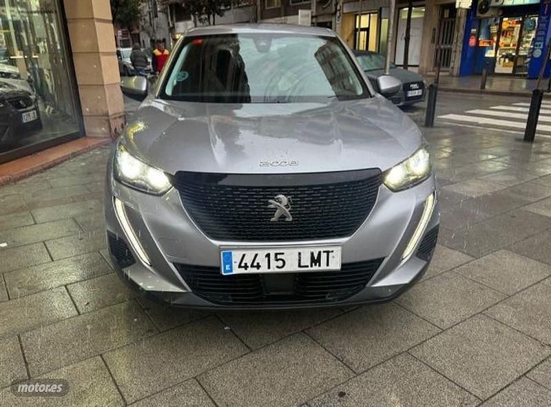 Usado Peugeot 2008 Active 102 CV (75 kW) 2021 Gris SUV