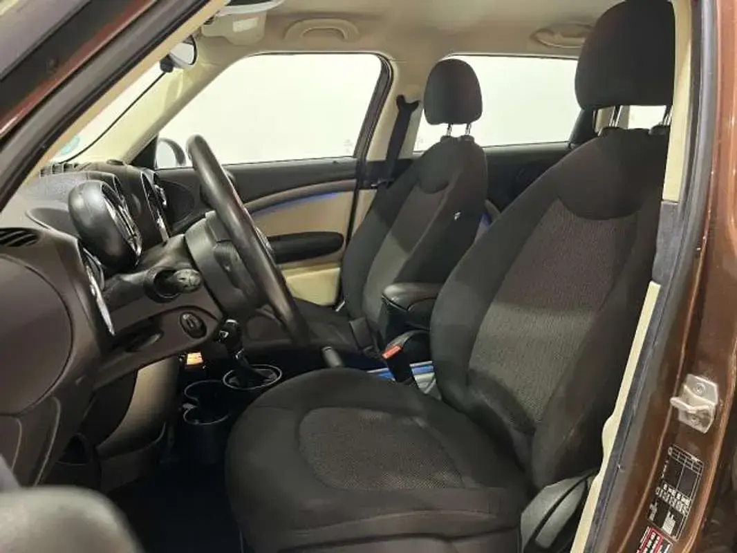 Usado Mini Cooper Countryman 122 HP (89 kW) 2015 Castanho SUV