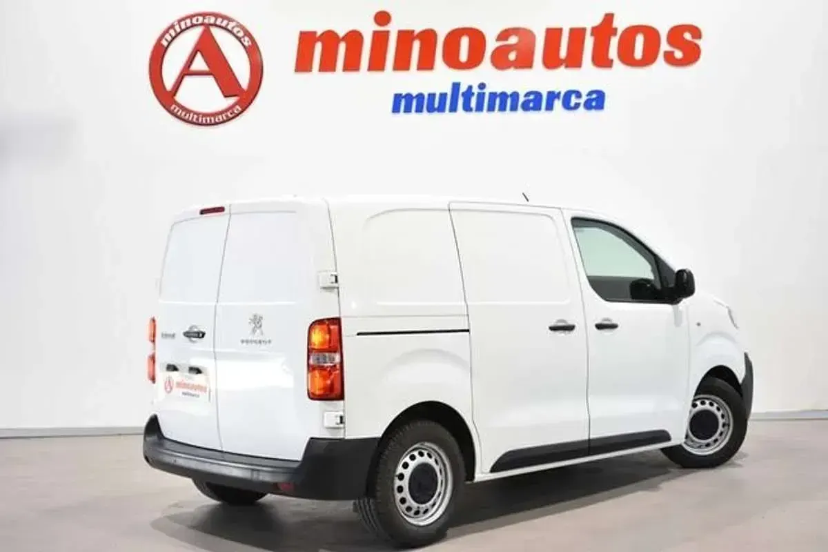 Usado Peugeot Expert Premium 120 CV (88 kW) 2022 Blanco Van
