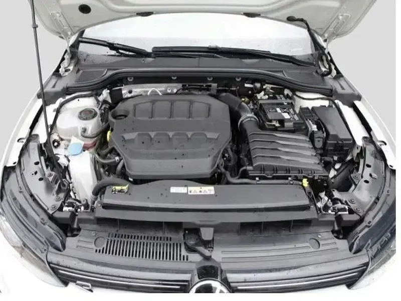 Usado VW Golf VIII R 320 CV (235 kW) 2024 Blanco Berlina