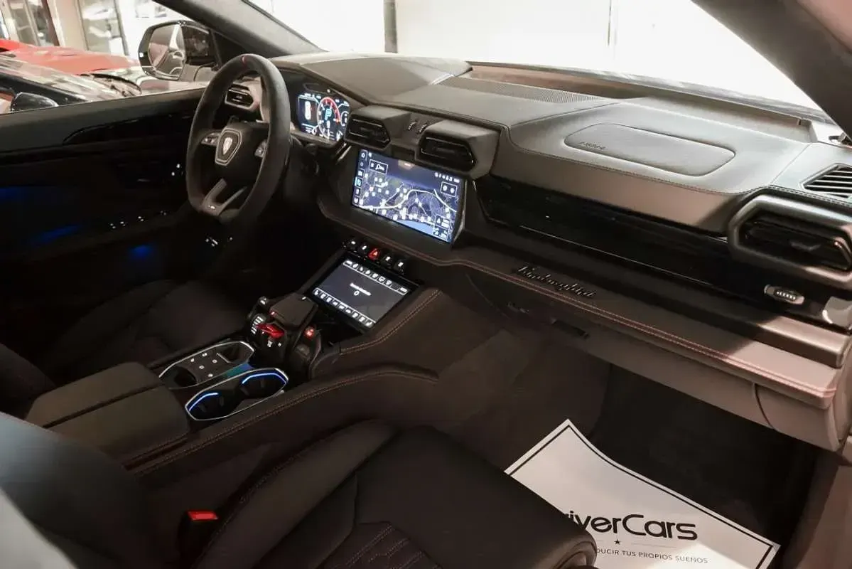 Nuevo Lamborghini Urus 801 CV (589 kW) 2026 Blanco SUV