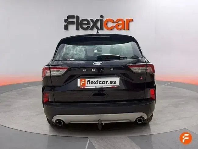 Usado Ford Kuga ST-Line X 150 CV (110 kW) 2021 Blanco SUV