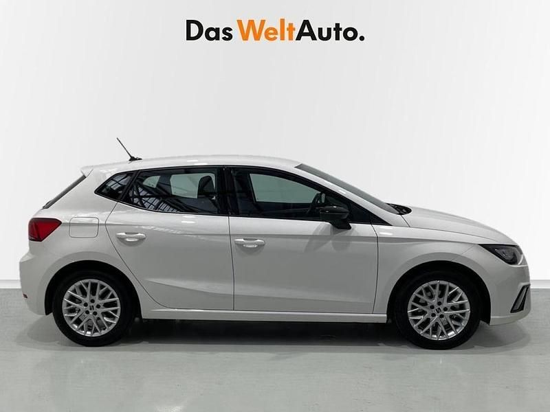 Usado Seat Ibiza FR 115 CV (84 kW) 2024 Blanco Berlina
