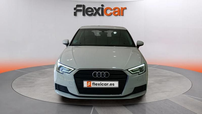 Usado Audi A3 Premium 150 CV (110 kW) 2019 Blanco Berlina