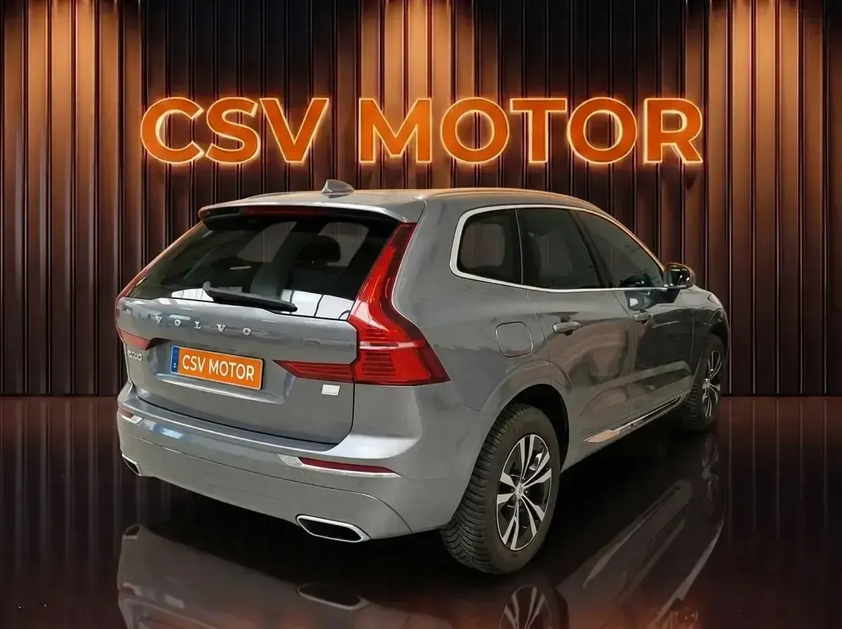 Usado Volvo XC60 Inscription 350 CV (257 kW) 2021 Gris SUV