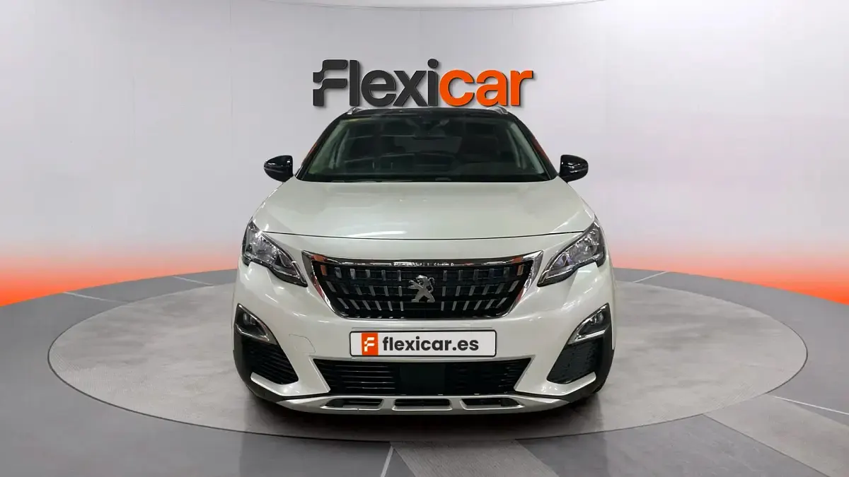 Usado Peugeot 3008 Allure 131 CV (96 kW) 2018 Blanco SUV