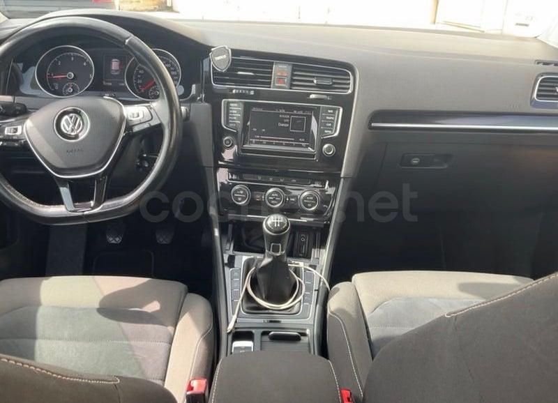 Usado VW Golf VII Advance 116 CV (85 kW) 2015 Negro Berlina